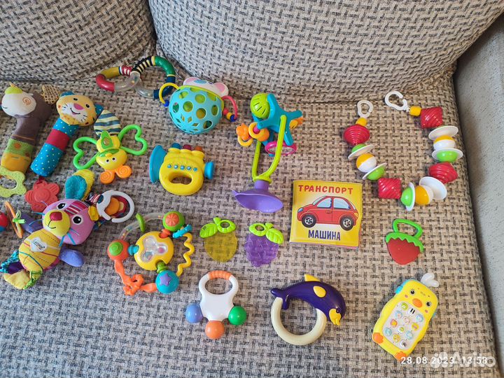 Пакет игрушек для детей с рождения