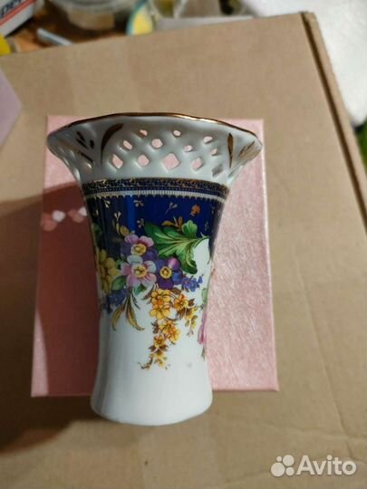 Вазочка-салфетница