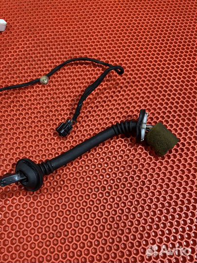 Коса задней двери Mitsubishi Carisma под Эсп