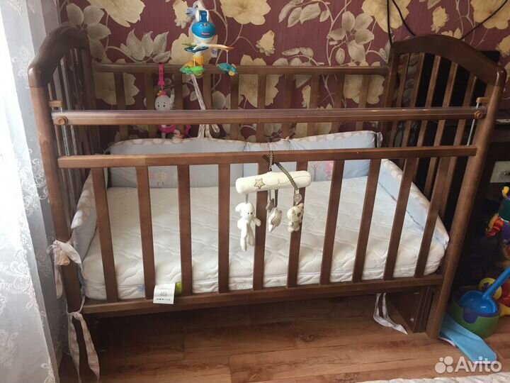 Кровать детская / маятник