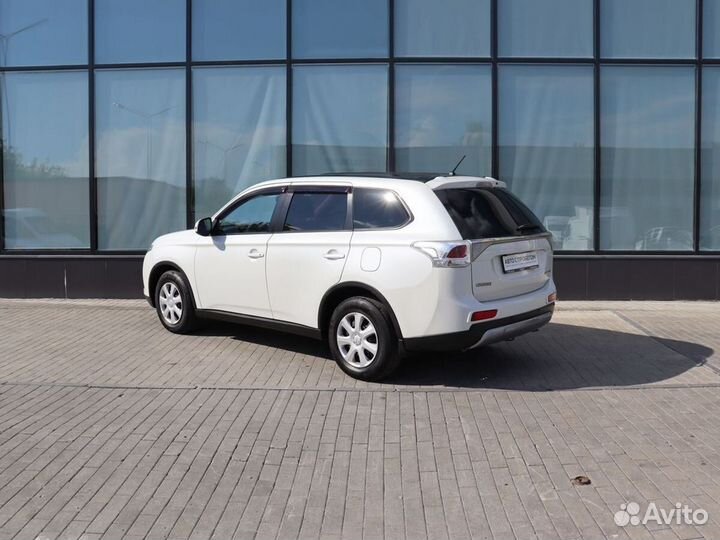 Mitsubishi Outlander 2.0 CVT, 2014, 441 138 км