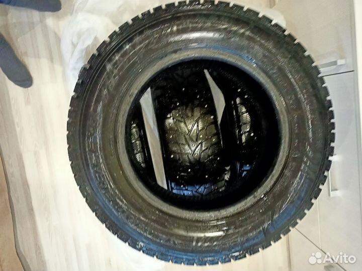 Dunlop SP Winter Ice02 185/70 R14 92T