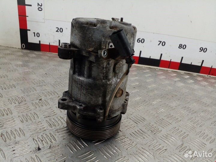 Компрессор кондиционера для Volkswagen Caddy 3