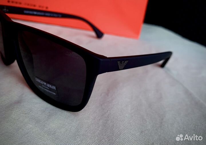 Солнцезащитные очки мужские Emporio Armani Elite