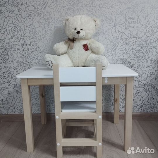 Стол детский и стульчик