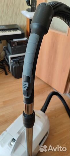 Пылесос Karcher DS6 Premium Mediclean