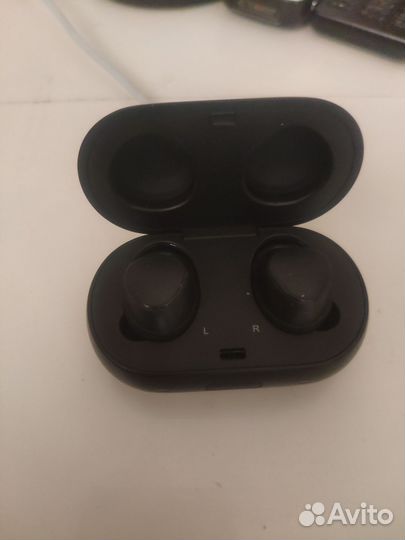 Беспроводные наушники samsung gear iconx sm-r140