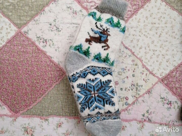 Носки шерстяные и варежки. Тёплые и красивые