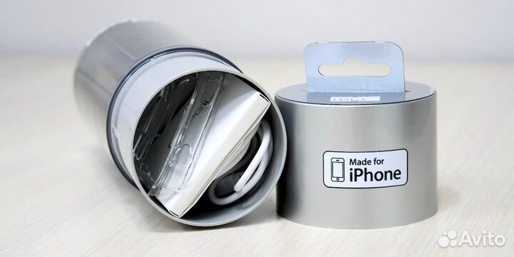 Чехол-аккумулятор 2200 mAh для iPhone 4/4S Серебро