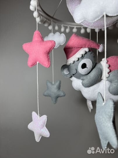 Мобиль в кроватку из фетра