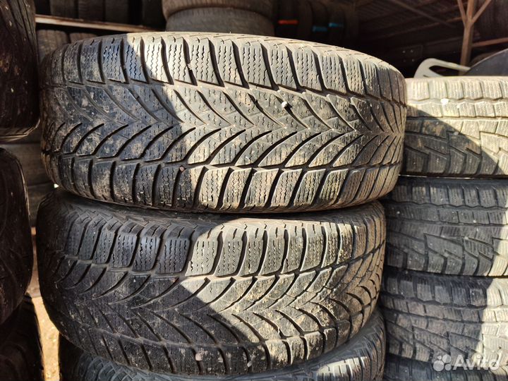 Goodyear UltraGrip 205/55 R16