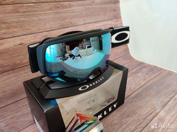 Сноуборд маска Oakley Flight Tracker L XL Sapphire