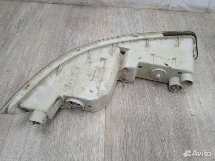 Указатель поворота левый Nissan Almera classic