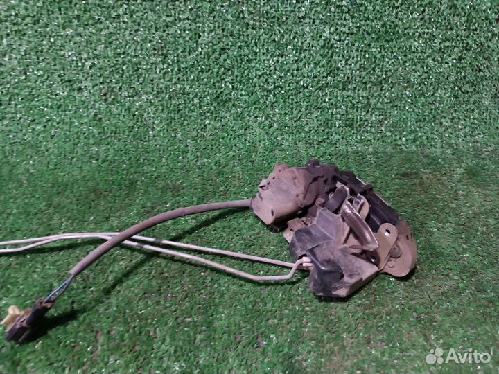 Замок двери задней правой Kia Spectra I рестайлинг