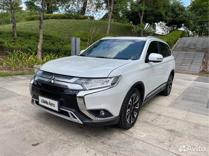 Mitsubishi Outlander 2.0 CVT, 2021, 67 513 км