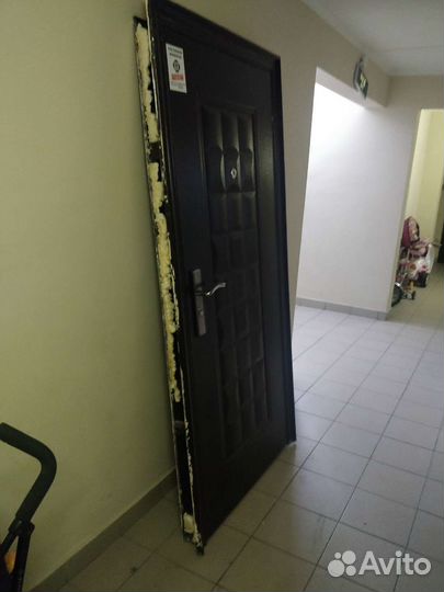 Металлическая дверь бу