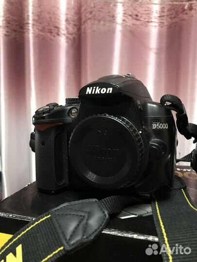 Зеркальный фотоаппарат