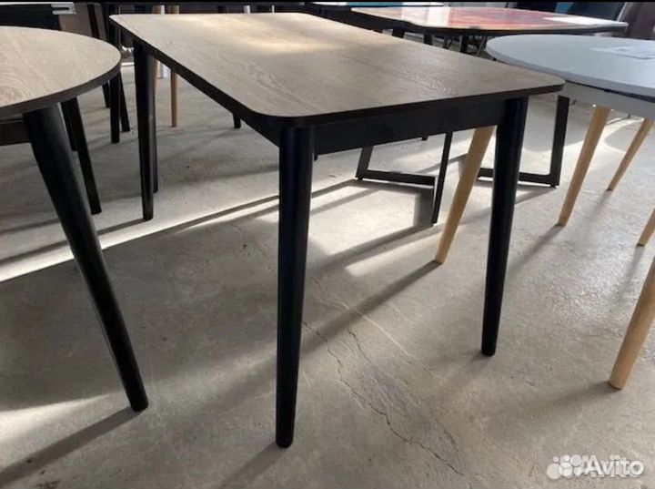Стол кухонный новый развдижной