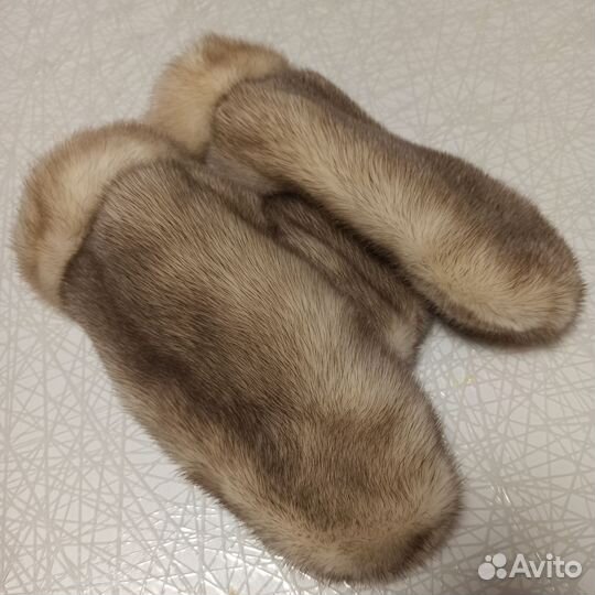 Варежки женские норковые