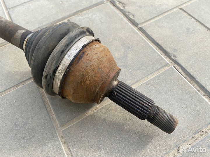 Полуось (привод) передний правый Ford Focus 1