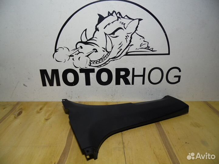 Накладка центральной стойки левая Тойота Камри 50