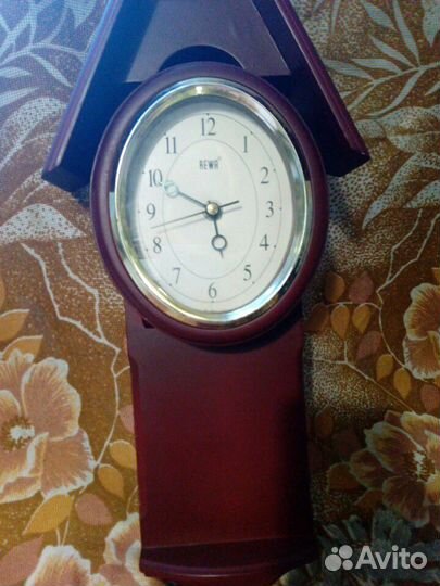 Настенные часы Rewa Кварц