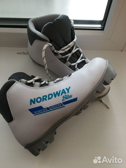 Лыжные ботинки 35 размер