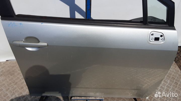 Дверь боковая Toyota Corolla Verso (2001-2009)