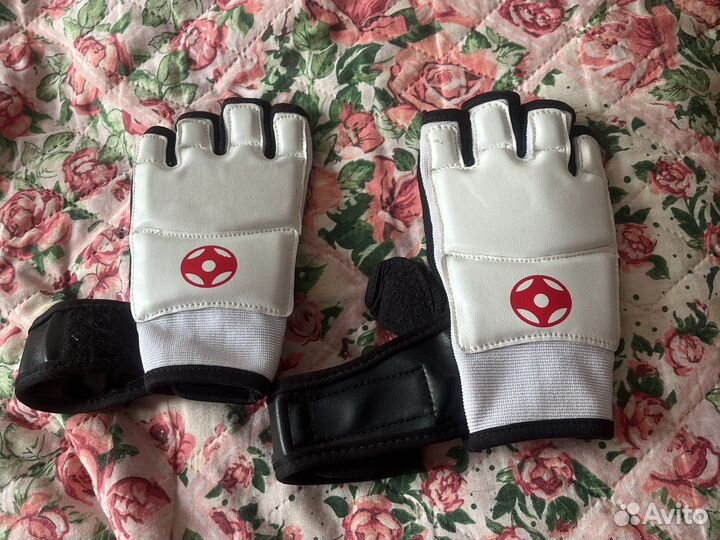 Перчатки для спорта