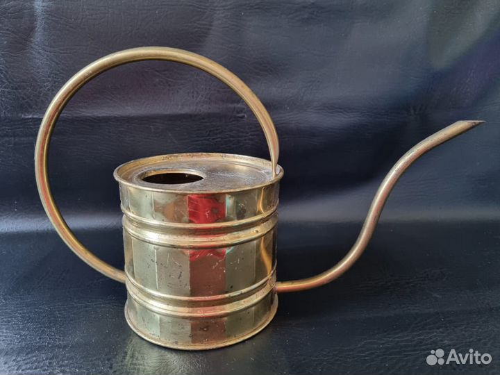 Лейка латунь