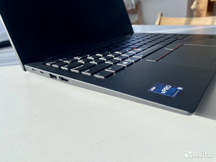 Lenovo thinkpad x1 carbon gen 10