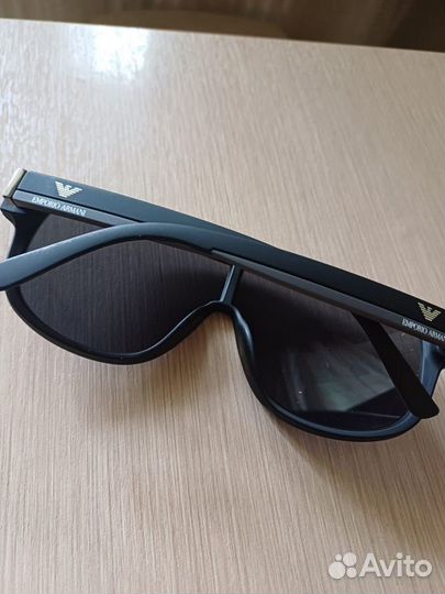 Солнцезащитные очки мужские armani