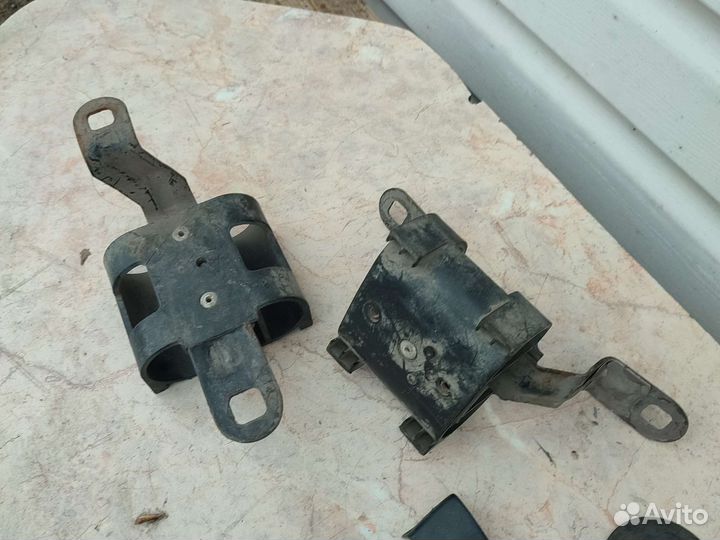 Мерседес W202 крепление бампера молдинг