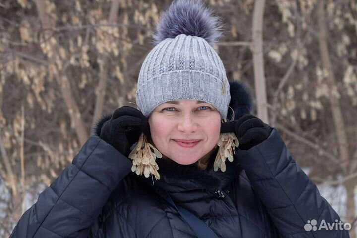 Шапка женская IcePeak Hazen со съёмным помпоном