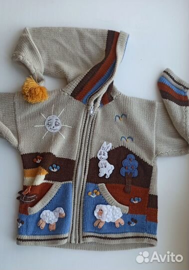 Яркая детская кофта с капюшоном Перу