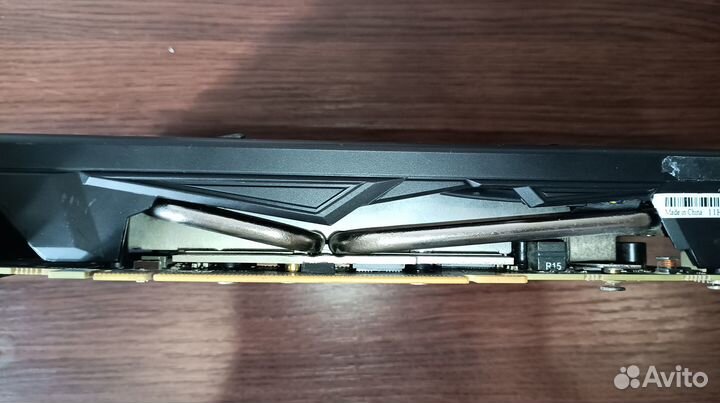 RX 570 8гб (Sapphire Radeon Pulse RX570 580 480)