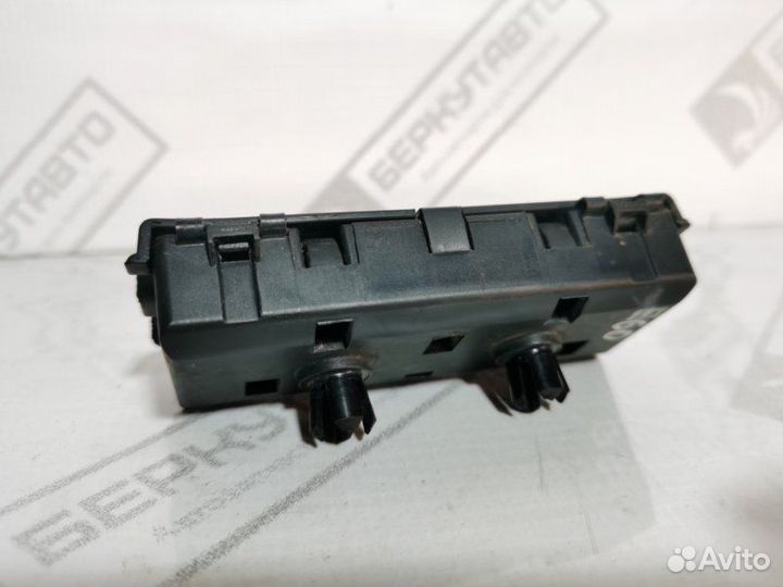 Кронштейн разъема Bmw 5 E60 2003-2010