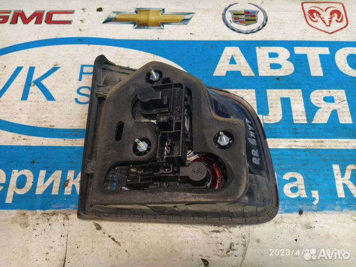 Фонарь внутренний правый VW Touareg 7L 07-10