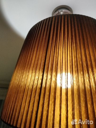 Люстра с абажуром