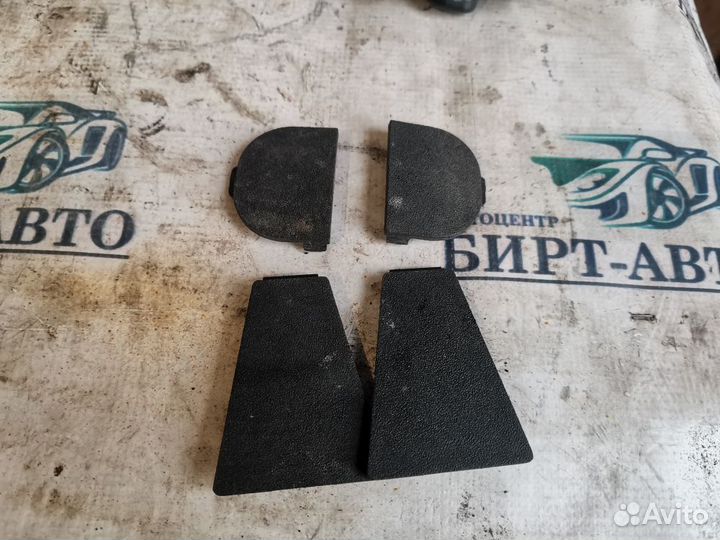 Накладка салазки сидения Ford Kuga II (2012—2016)