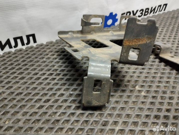 Крепление проводки Volvo FH4 21255350