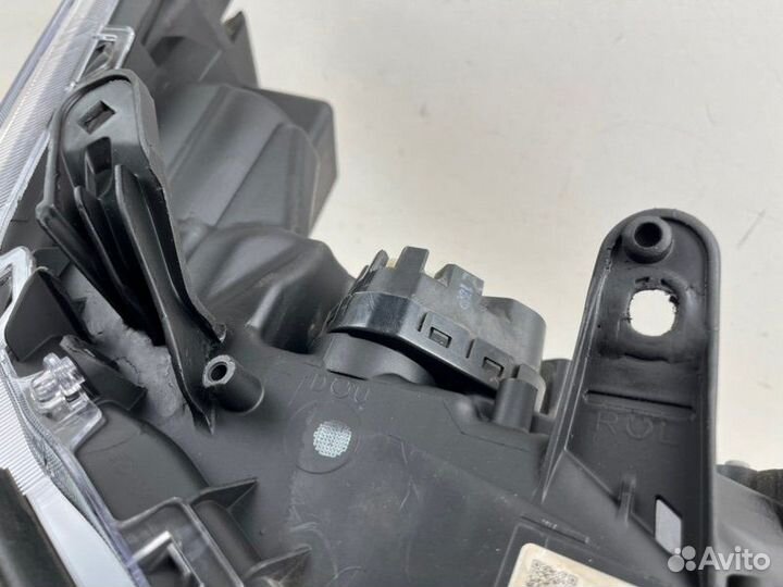 Фара правая Toyota Alphard 3 2017-2023