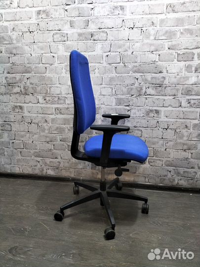 Компьютерное кресло