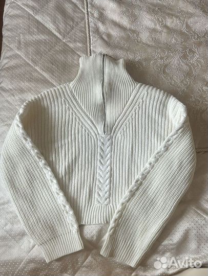 Свитер женский