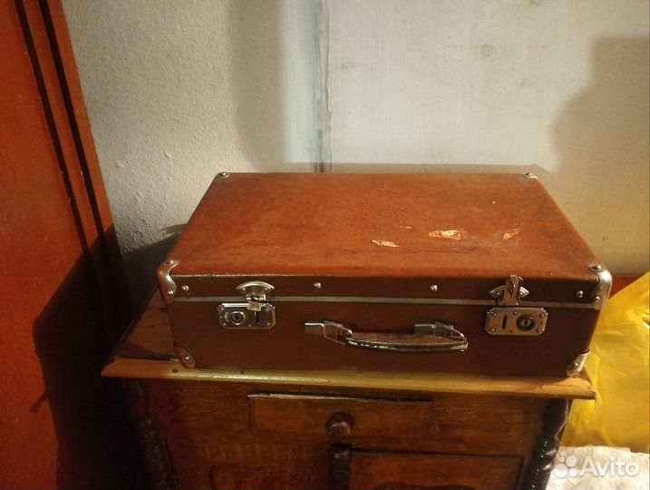 Чемоданы времен СССР