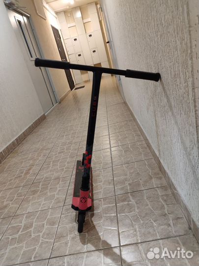 Трюковой самокат