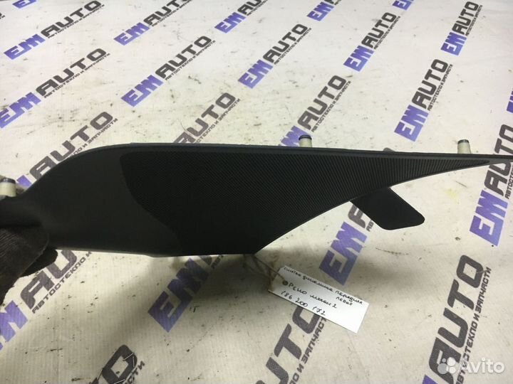 Решетка динамика передняя левая Рено Меган 2