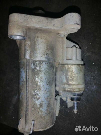 Стартер Рено Дастор 2.0