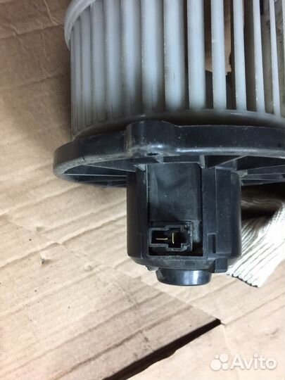 Kia Spectra моторчик отопителя