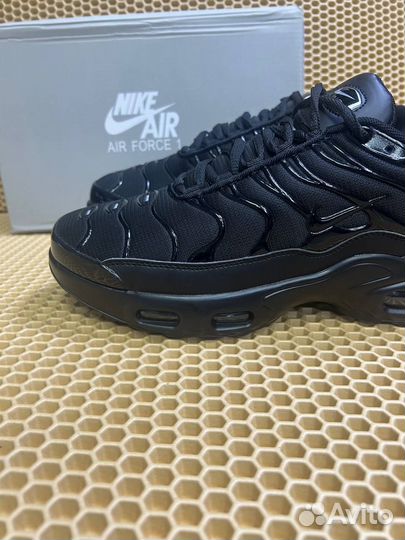 Кроссовки Nike Air Max tn plus